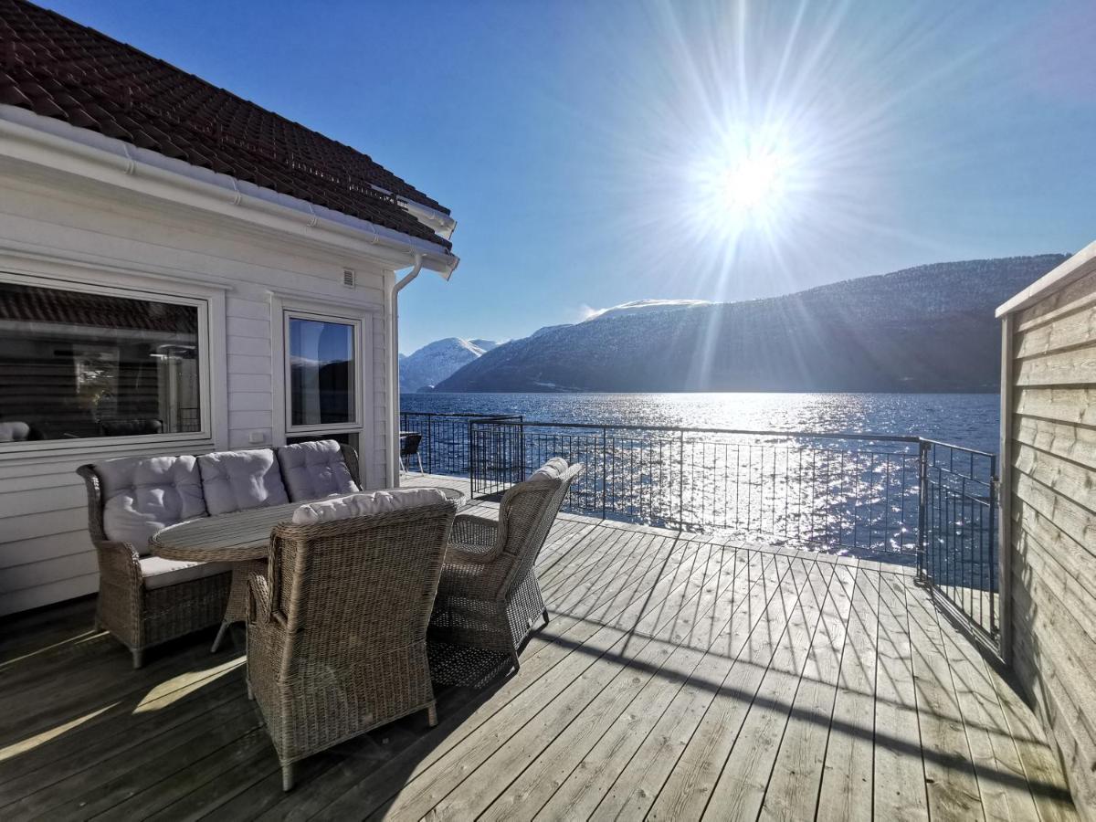 Stryn Fjord Lodge Faleide 130 Bagian luar foto